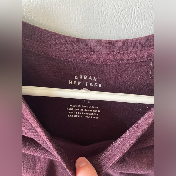 Basic Urban Heritage Men’s tee in (size L) Burgundy - Picture 5 of 5